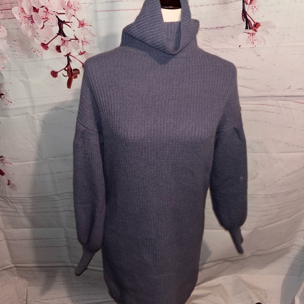 Pretty Little things dress sweater